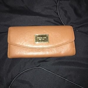 michael kors wallet